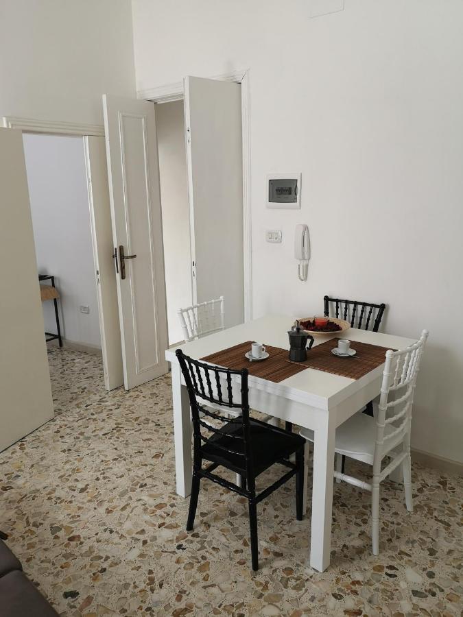 Black & White Matino Exterior foto
